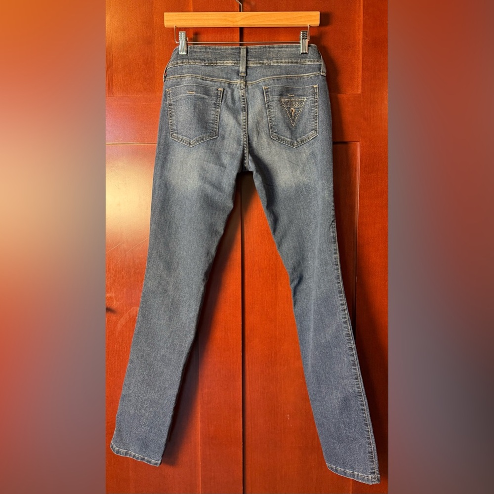 Guess Women's Medium Rise “Sarah Fit” Skinny Jeans Size 28 - Picture 11 of 11